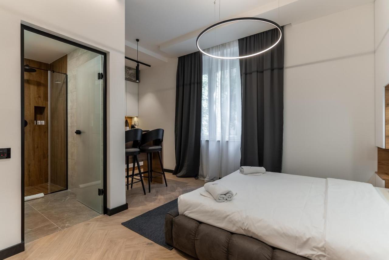 Silver Luxury Suites Belgrado Esterno foto
