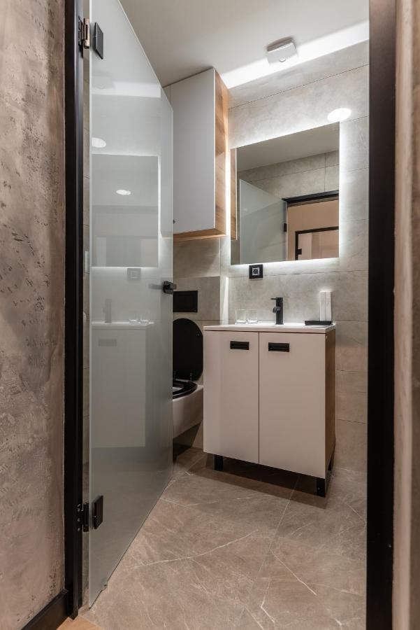 Silver Luxury Suites Belgrado Esterno foto