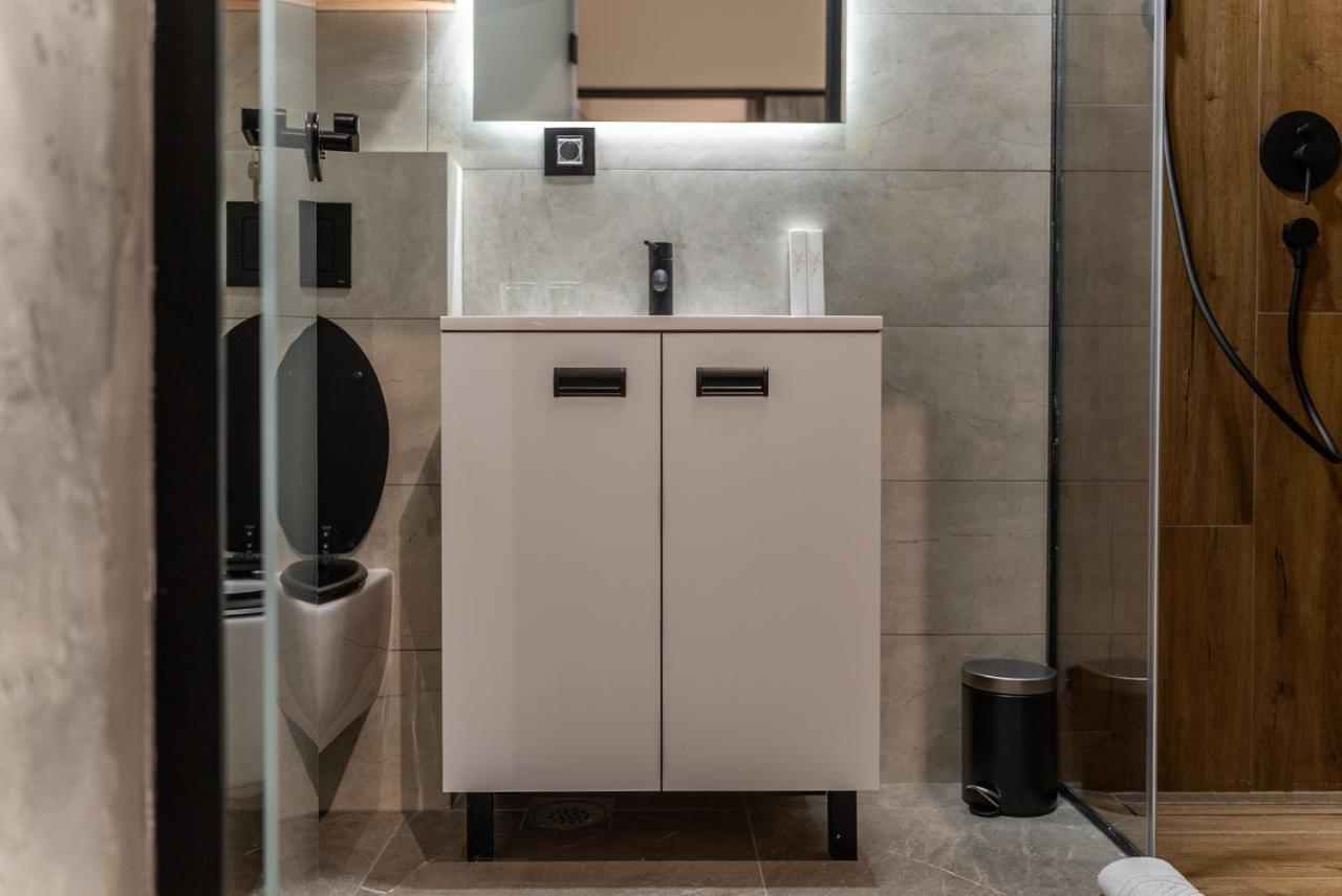 Silver Luxury Suites Belgrado Esterno foto