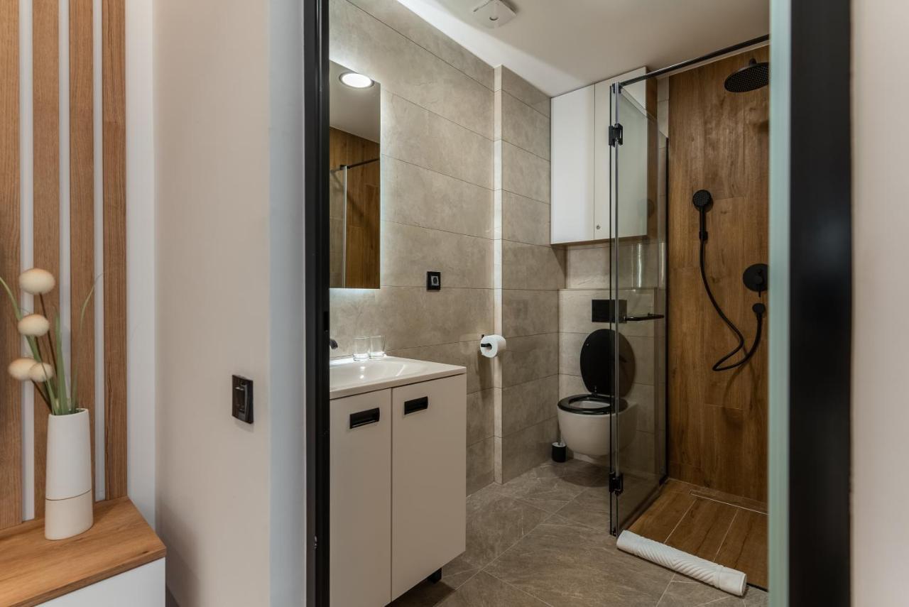Silver Luxury Suites Belgrado Esterno foto
