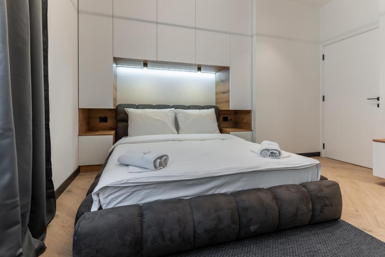 Silver Luxury Suites Belgrado Esterno foto