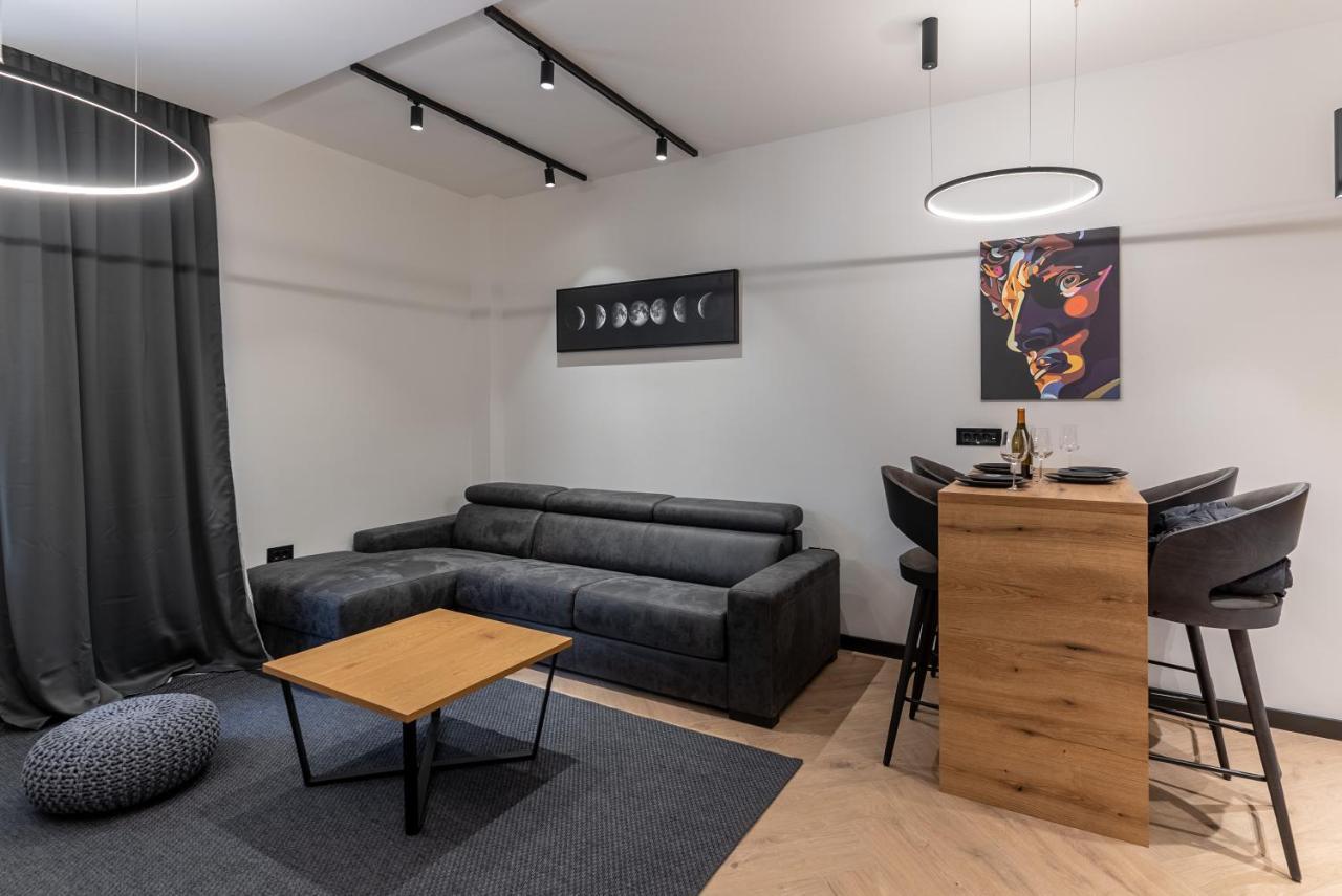 Silver Luxury Suites Belgrado Esterno foto