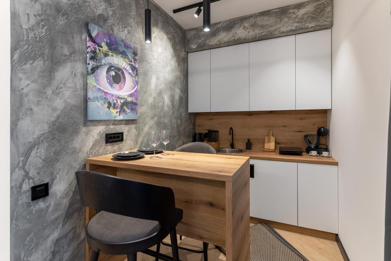 Silver Luxury Suites Belgrado Esterno foto